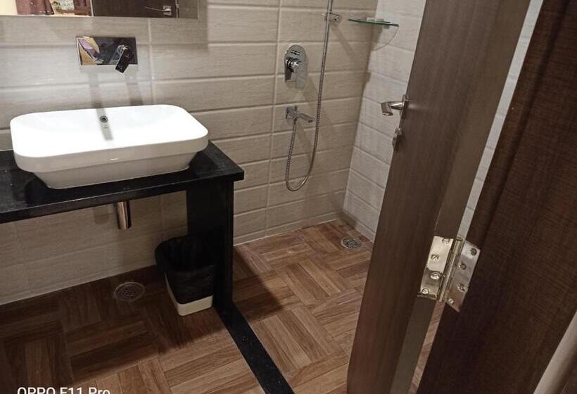 חדר סופריור עם מיטת קינג, The Hotel Celebration