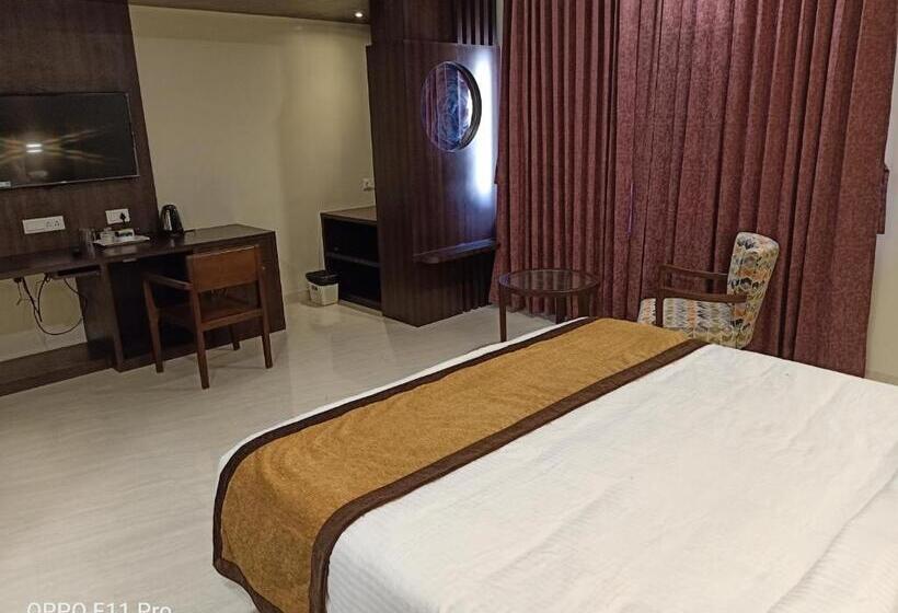 חדר סופריור עם מיטת קינג, The Hotel Celebration