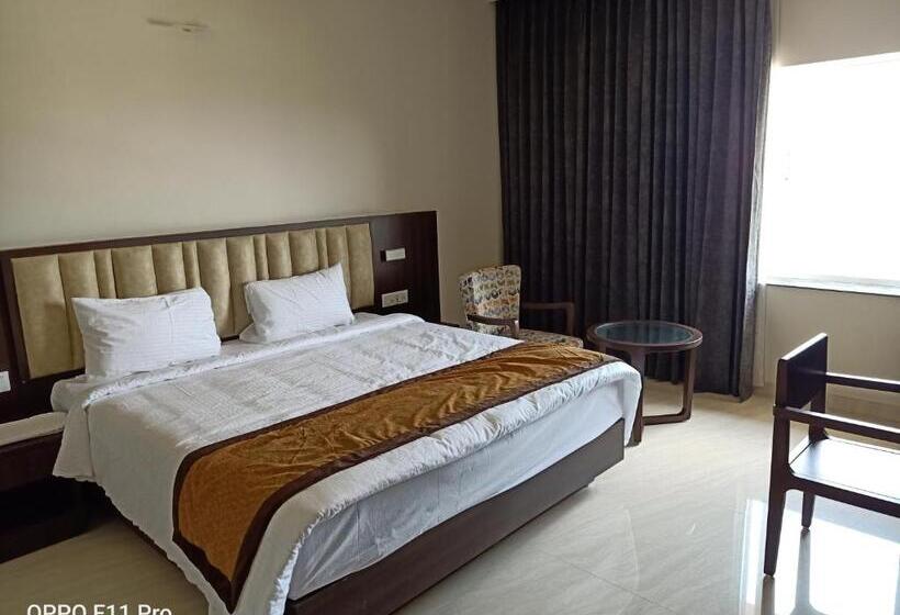 חדר סופריור עם מיטת קינג, The Hotel Celebration