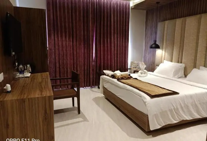エクゼクティブスイート, The Hotel Celebration