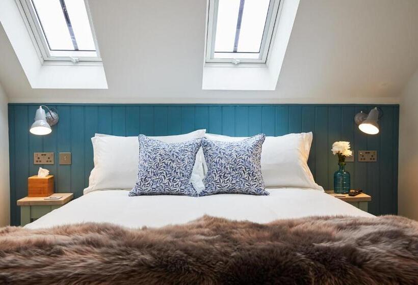 غرفة أساسية, The Lime Tree Inn