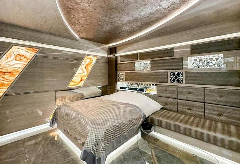 غرفة إقتصادية, Zala