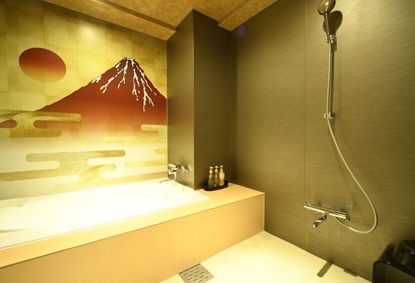 חדר דלוקס, Zala