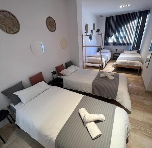 غرفة قياسية رباعية, Pensión Les Eres