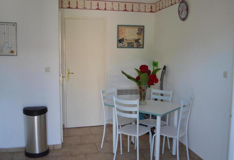 בית, 3 חדרי שינה, Les Gites De La Chapiniere