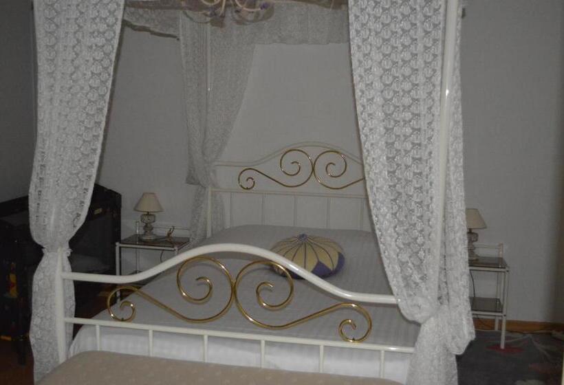 בית, 3 חדרי שינה, Les Gites De La Chapiniere