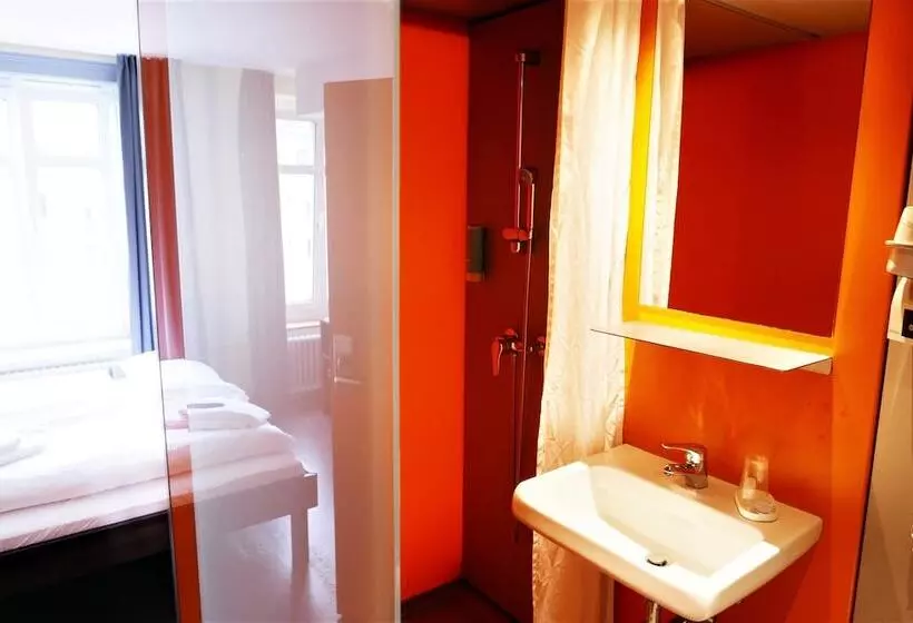 اتاق استاندارد, Easyhotel Zürich City Centre