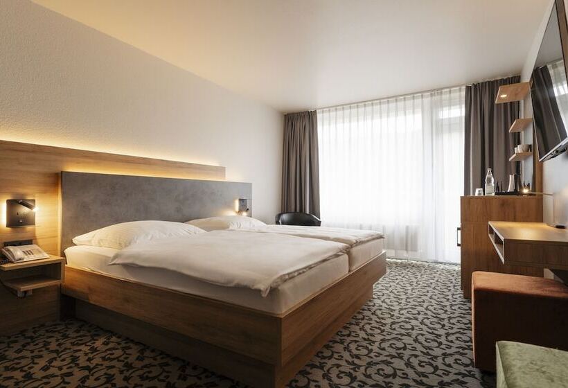 Номер Комфорт, Caravelle Hotel Im Park