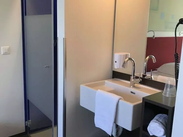 Chambre Quadruple Standard, Cube Savognin