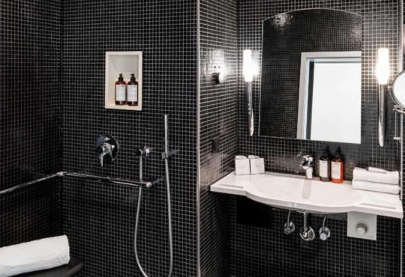 سوئیت با چشم‌انداز رودخانه, Designhotel überfluss