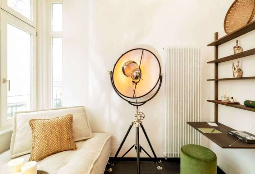 سوئیت با چشم‌انداز رودخانه, Designhotel überfluss