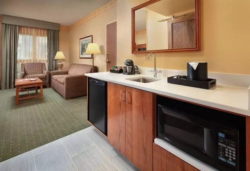 身障者適用スイートルーム, Embassy Suites By Hilton Charleston Airport Convention Ctr