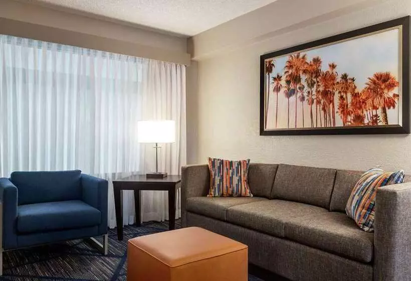 スイート, Embassy Suites By Hilton Charleston Airport Convention Ctr