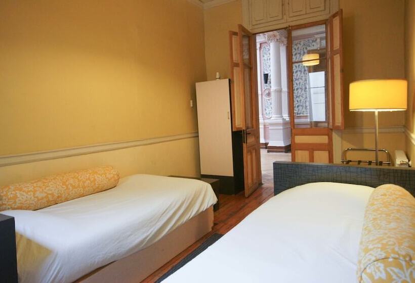 标准间, Happy House Hostel