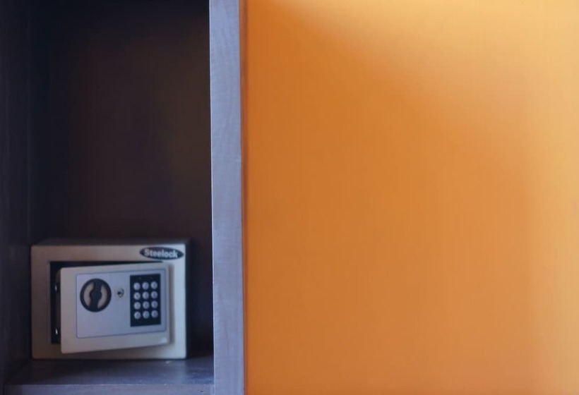 带共用浴室的标准房间, Happy House Hostel