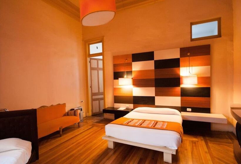 标准单人间, Happy House Hostel