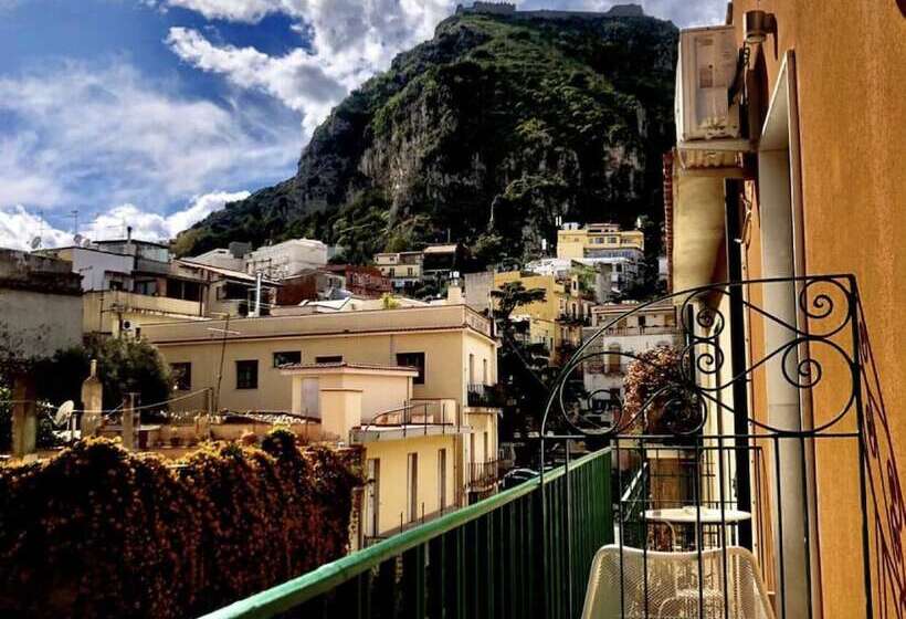 バルコニー付きスタンダードルーム, Innpiero