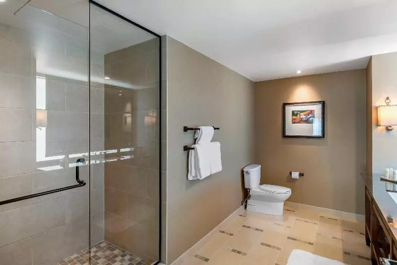 اتاق پرمیوم, Omni Fort Worth