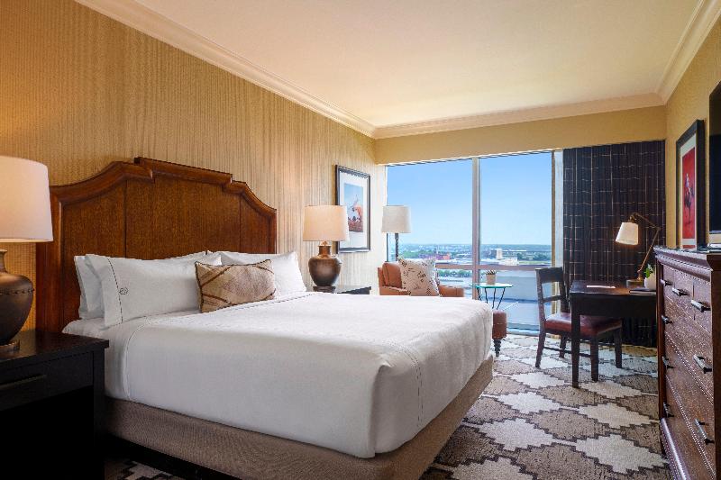 اتاق لوکس با تخت بزرگ, Omni Fort Worth