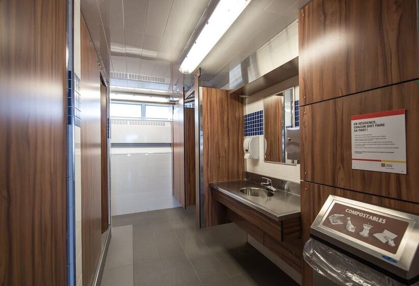 اتاق استاندارد یک تخته با سرویس بهداشتی مشترک, Residences Universite Laval
