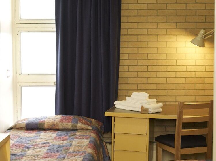 اتاق استاندارد یک تخته با سرویس بهداشتی مشترک, Residences Universite Laval