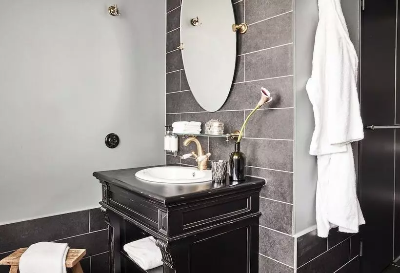 Deluxe Zimmer, Sir Savigny Hotel, Part Of Sircle Collection