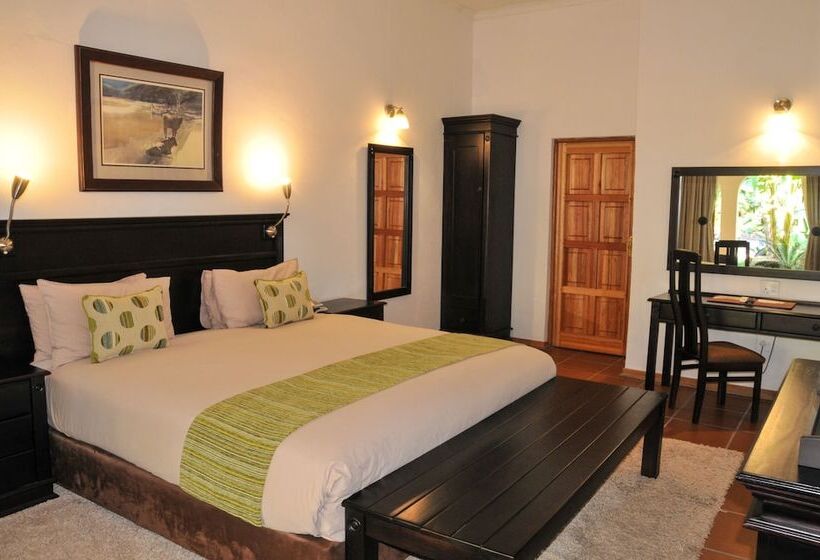 디럭스 룸, Tzaneen Country Lodge