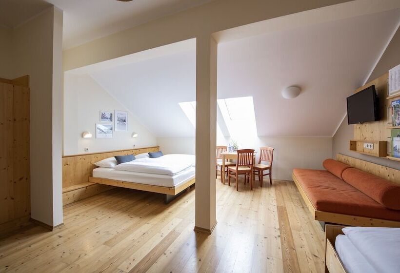 Семейный Номер, Jufa Hotel Murau