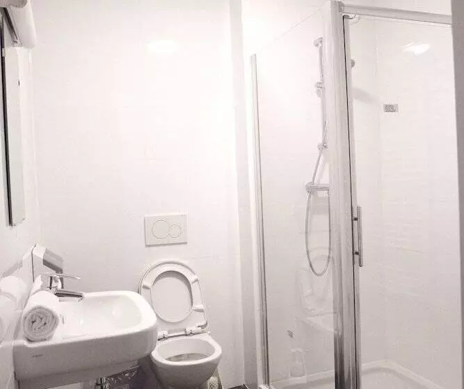 Premium Room, St Christophers Inn At The Winston