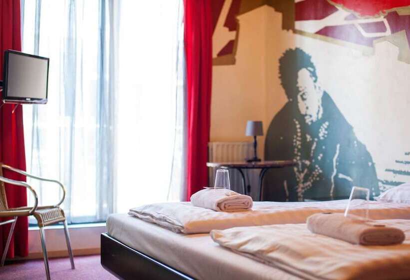 Premium Room, St Christophers Inn At The Winston