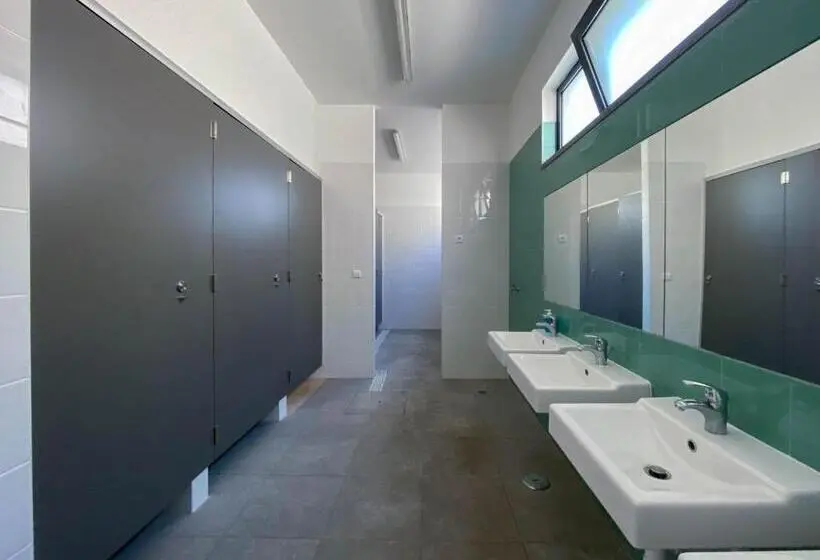 ルームシェアのワンベッド, Albergue Da Juventude