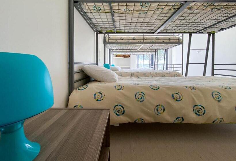 Кровать в Общей Комнате, Albergue Da Juventude