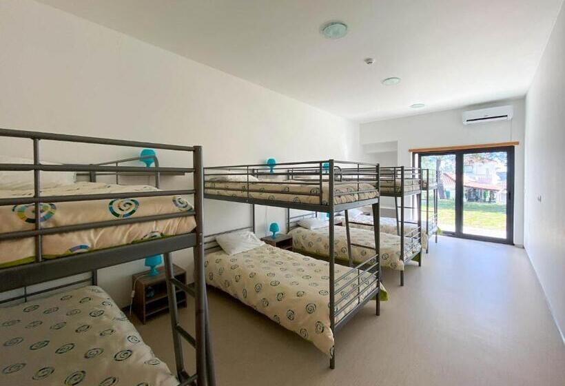 Кровать в Общей Комнате, Albergue Da Juventude