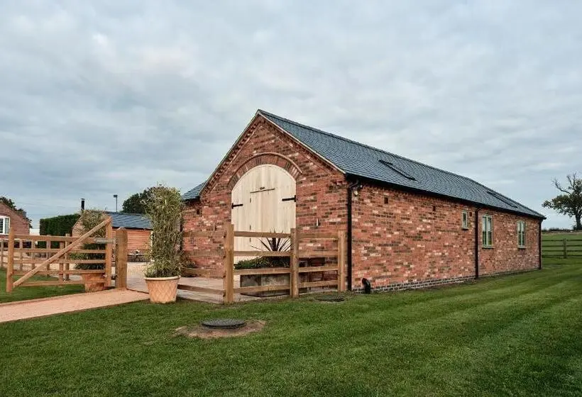 １ベッドルームハウス, Bridge House Barn