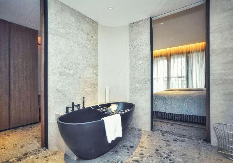 غرفة ديلوكس مزودة بشرفة, Dongfengyun Hotel Mi Le Mgallery