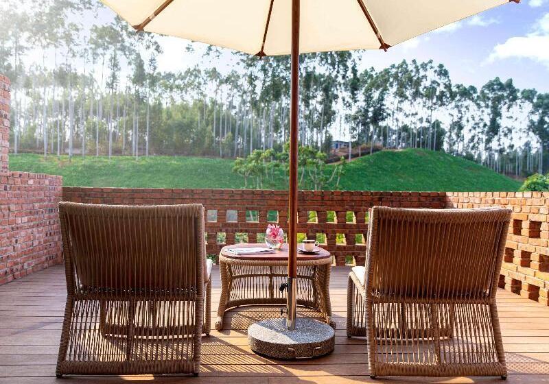 غرفة ديلوكس مزودة بشرفة, Dongfengyun Hotel Mi Le Mgallery