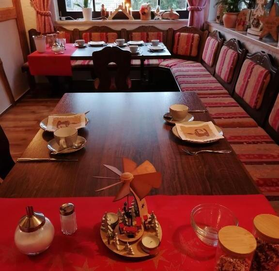 バルコニー付きスタンダードルーム, Landgasthof Plohnbachtal Ug