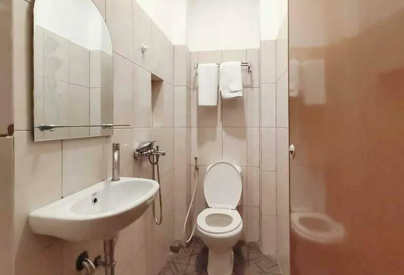 スイート, Reddoorz Plus @ Jalan Letda Sujono Medan 2