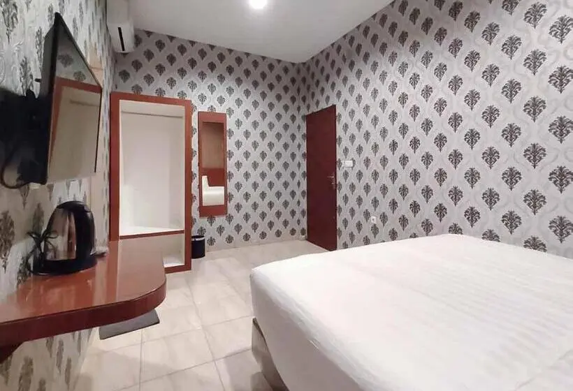デラックスルーム, Reddoorz Plus @ Jalan Letda Sujono Medan 2