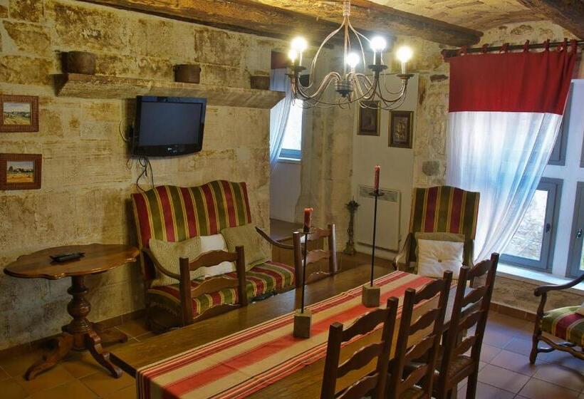 דירת חדר סופריור, Le Castélas