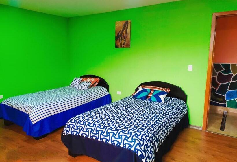 家庭间, Hospedaje Encanto Del Lago