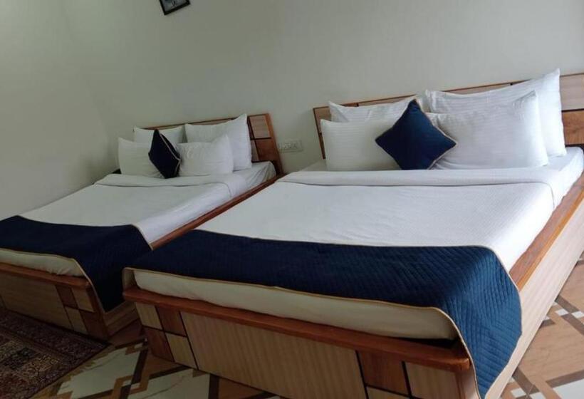 غرفة عائلية, Rama S Resort