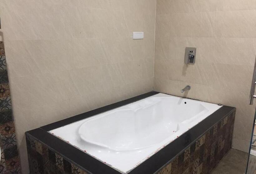 جناح عائلي, Rama S Resort