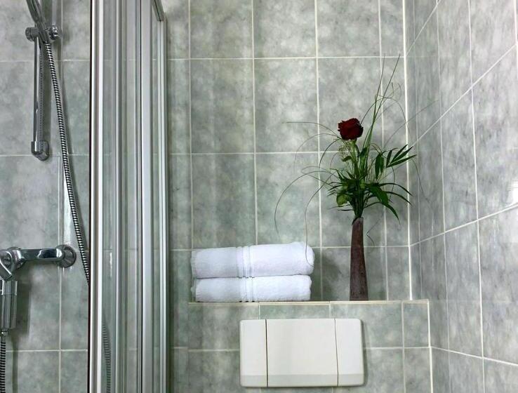 スタンダードルーム, Freigeist • Pension & Brasserie