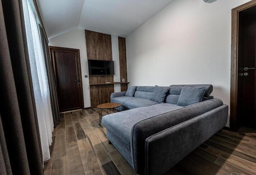 プールの見える１ベッドルームアパートメント, Villa Euphoria