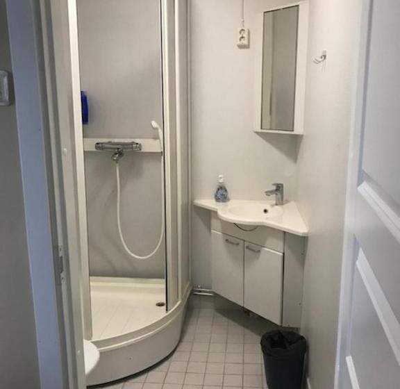 غرفة قياسية, Kuortane Kuharanta