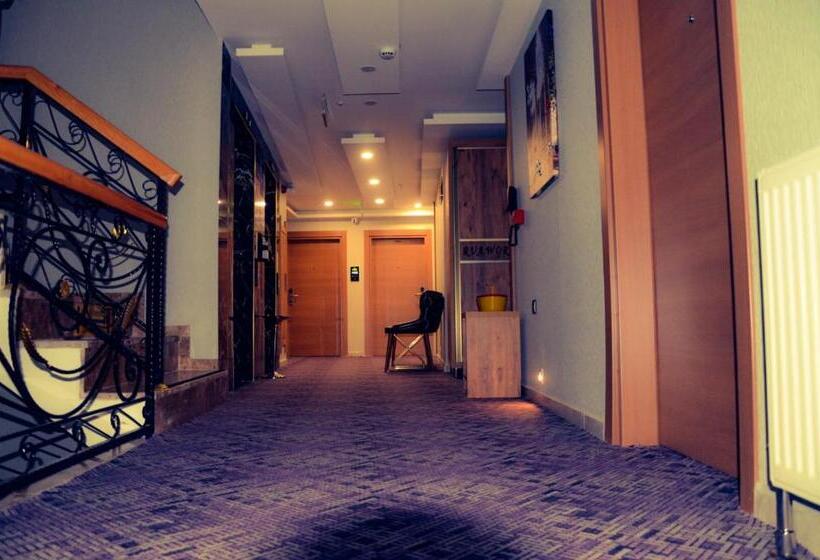 اتاق استاندارد یک نفره, Rua World