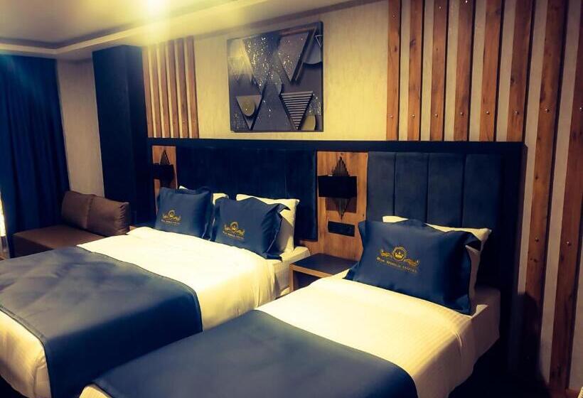 اتاق استاندارد, Rua World