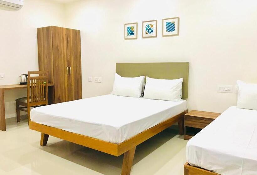 标准三人间, Malli Resort