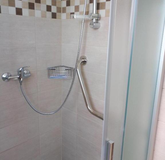 四人标准间, Penzion Athéna   Sportovní Areál